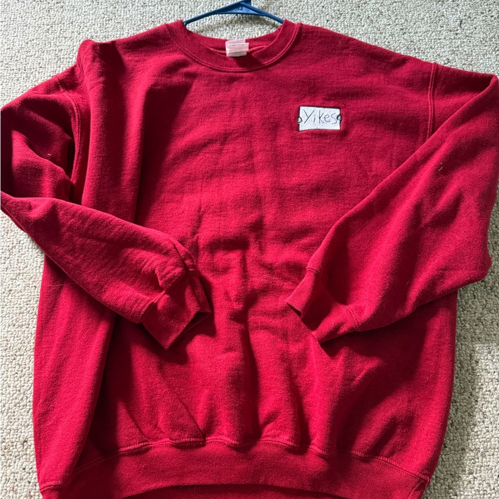 Gildan Red Men's Sweater